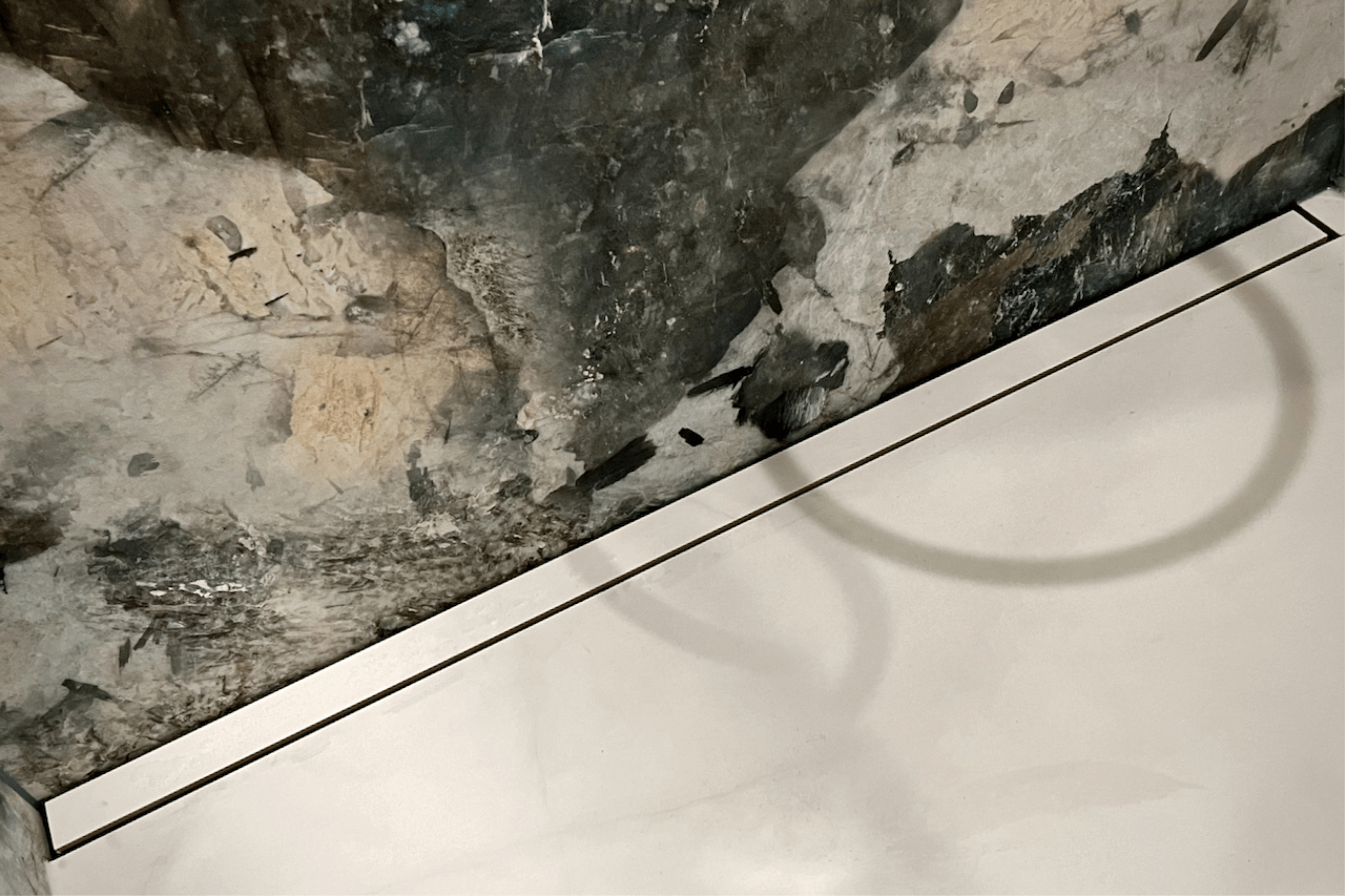 Jaki spadek pod prysznicem będzie odpowiedni dla Twojej łazienki? 